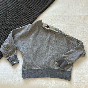 XS Heather Gray Sweatshirt